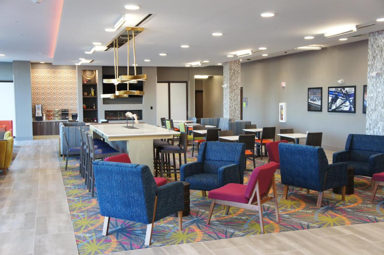 La Quinta Inn & Suites By Wyndham Braselton Dış mekan fotoğraf
