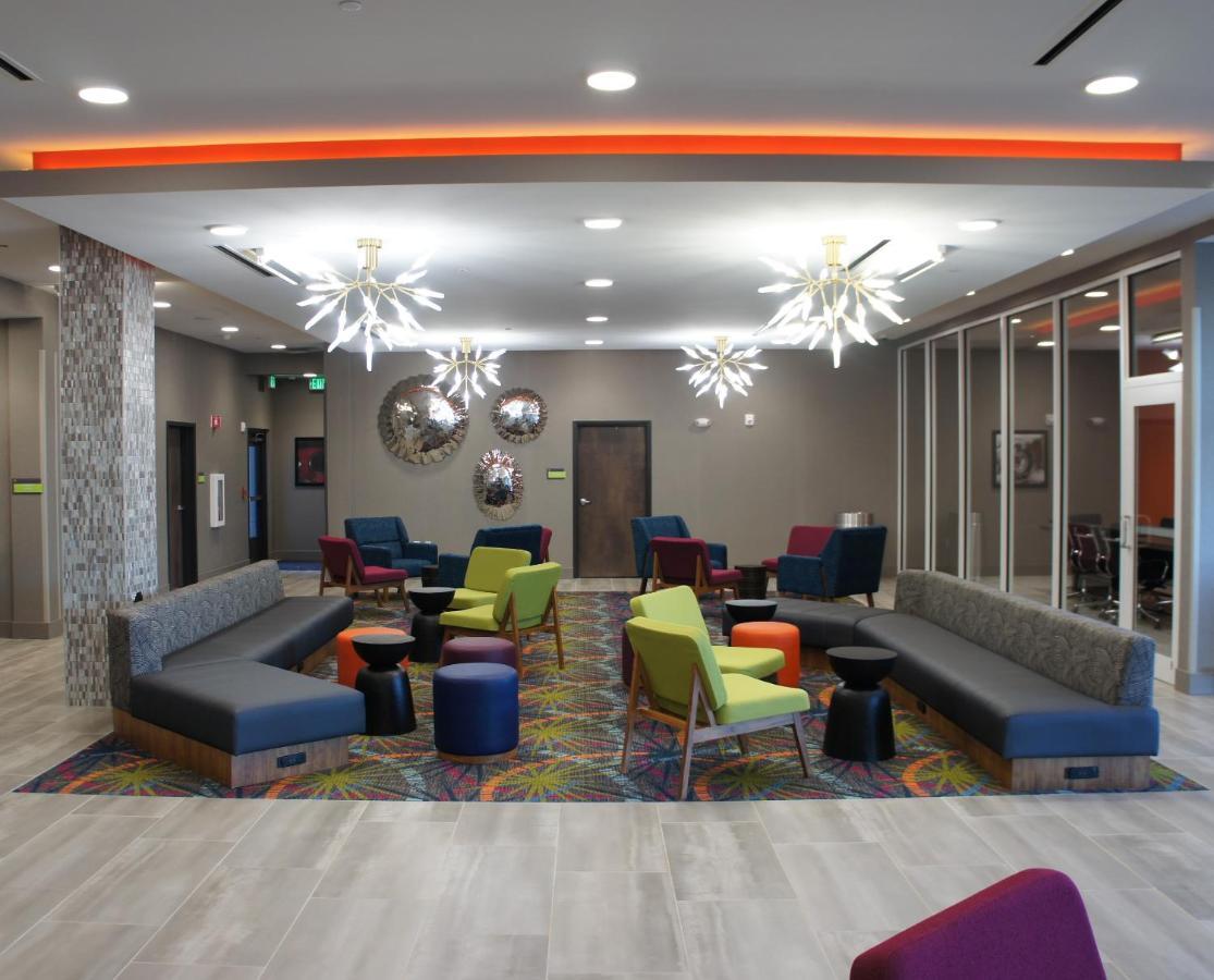La Quinta Inn & Suites By Wyndham Braselton Dış mekan fotoğraf